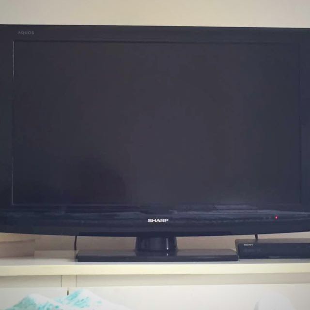 Sharp Aquos LCD TV+Sony DVD player, TV & Home Appliances, TV