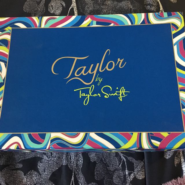 Taylor Swift Perfume Set Health Beauty Fragrance On Carousell