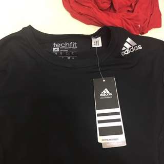 Adidas 緊身衣