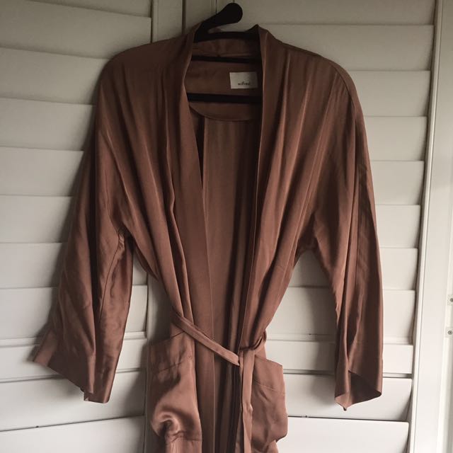 Aritzia durante jacket hot sale