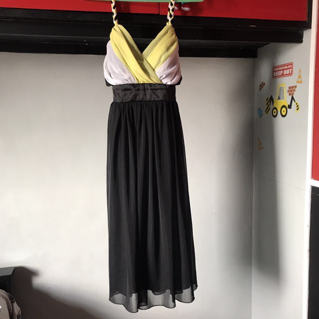 Charlotte Russe Cocktail Dress (Category: Evening dresses & gowns) located in Quezon City. Submitted by mysimpletreasures (Listing ID 101797625, Image 1). Description: There's a part that has been stitched But not noticeable All in all still in good condition Small-Medium #IDoTrades.