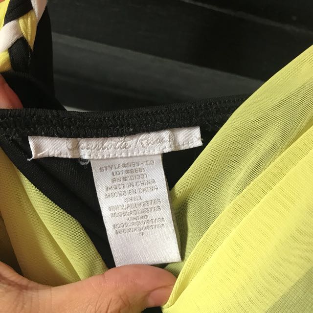 Charlotte Russe Cocktail Dress (Category: Evening dresses & gowns) located in Quezon City. Submitted by mysimpletreasures (Listing ID 101797625, Image 2). Description: There's a part that has been stitched But not noticeable All in all still in good condition Small-Medium #IDoTrades.
