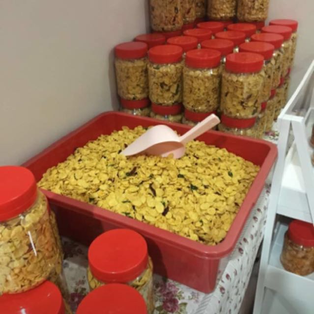 Cornflakes Rangup Kari Parpu Food Drinks Packaged Snacks On Carousell