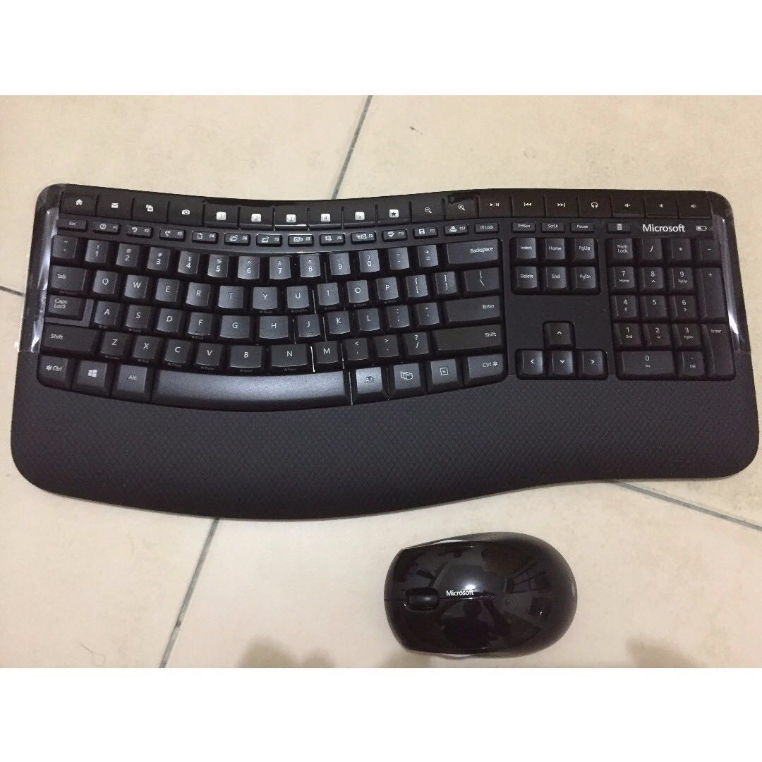 Like New Microsoft Keyboard Wireless Comfort 5000 Electronics