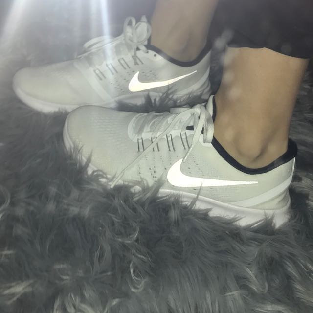 womens white nike runners