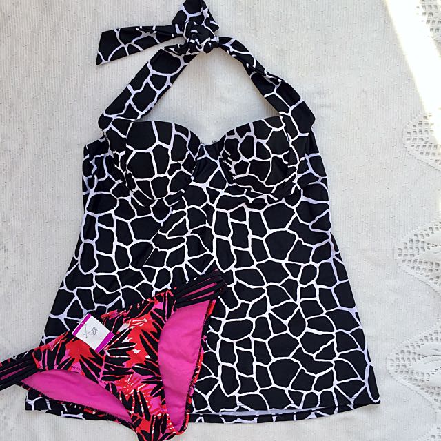 Tankini With Pair (Category: Activewear) located in Manila. Submitted by chatdv (Listing ID 124520804, Image 1). Description: Medium Underwire .