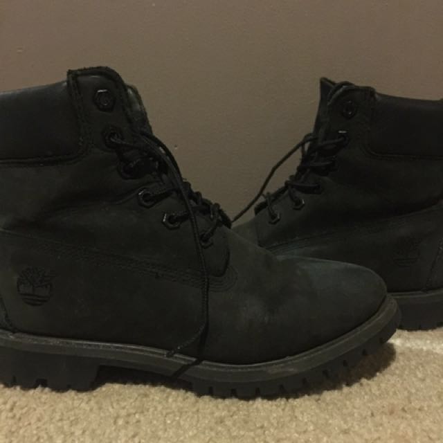 all black timberlands