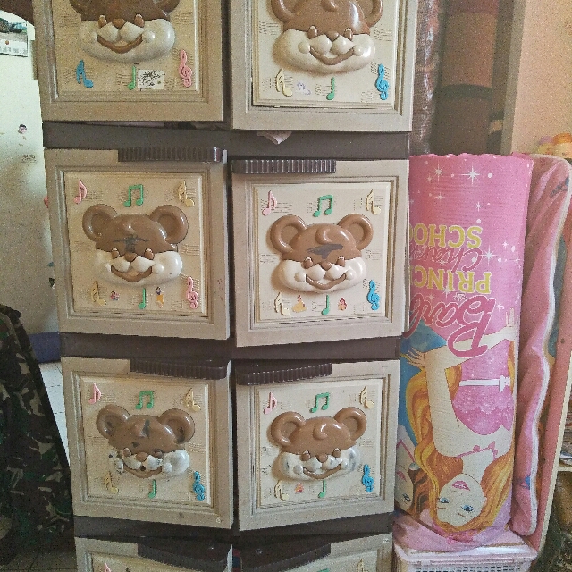 Lemari Plastik 4 Pintu Lemari Kayu Olympic 2 Pintu Perabotan Rumah Di Carousell Mainan anak boneka bessie 3 baju dan lemari. lemari plastik 4 pintu lemari kayu olympic 2 pintu
