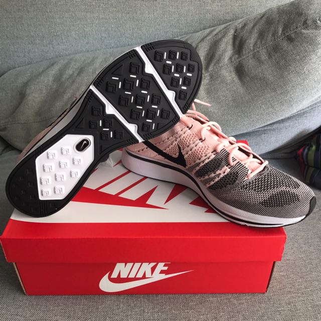 Sunset tint flyknit trainer top