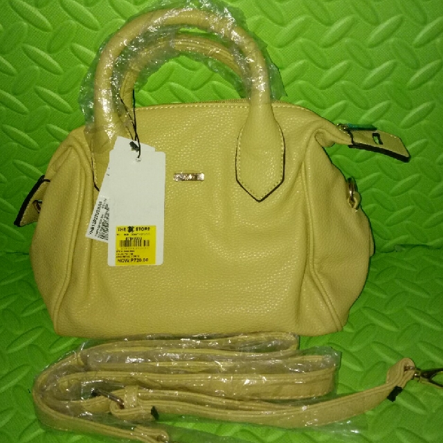 Ayla sling sale bags price