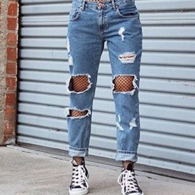tight boyfriend jeans