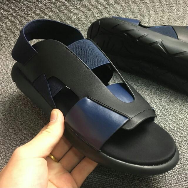 Y3 discount qasa sandals