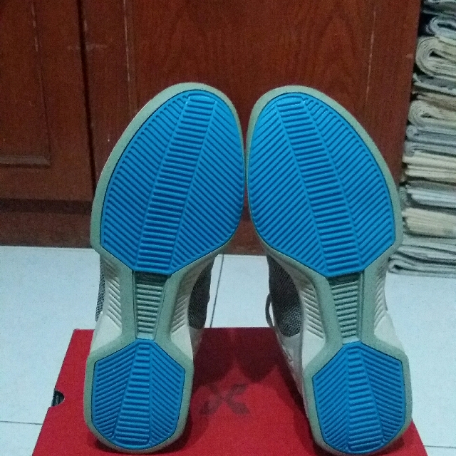 WTT WTS BrandBlack J Crossover 2.5 Low Off White Women s