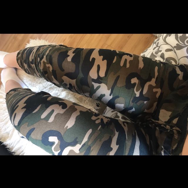 camo print joggers womens