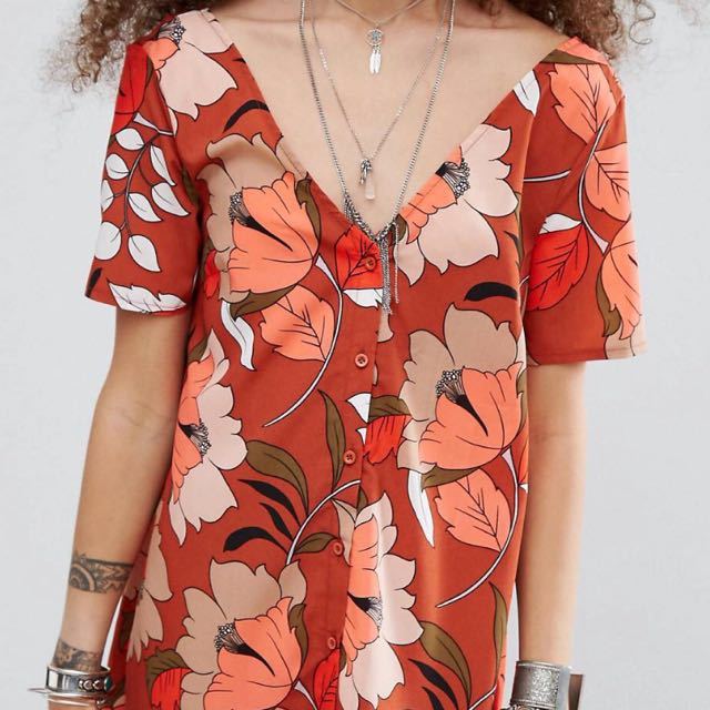 Glamorous tea store dress