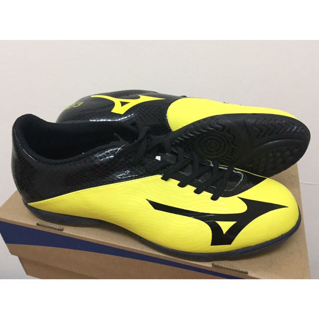 mizuno basara indoor