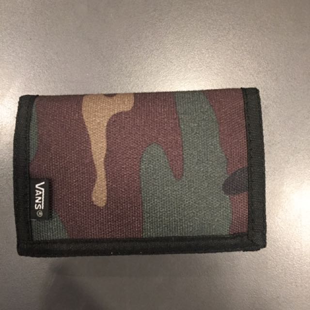 vans camo wallet