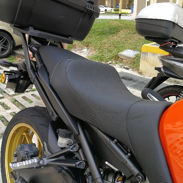 Yamaha comfort outlet seat fz09