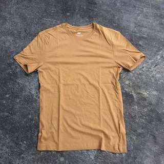Kaos H&M Coklat