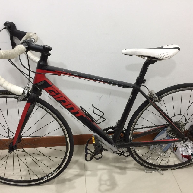 GIANT DEFY 5 (PRICE REDUCED ), Sports 