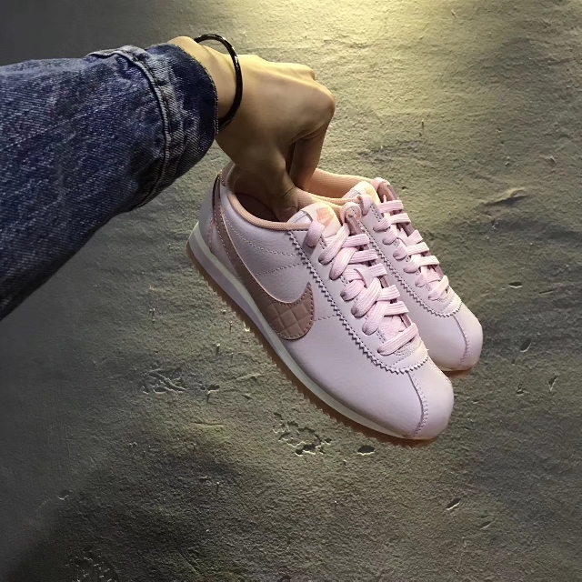 Nike classic new arrivals cortez pink