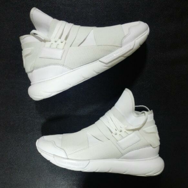 Qasa high white on sale