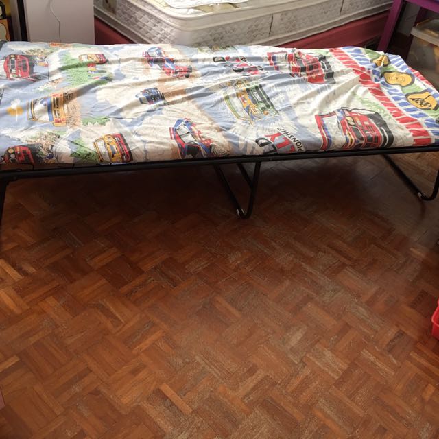 Folding mattress frame, Furniture & Home Living, Furniture, Bed Frames