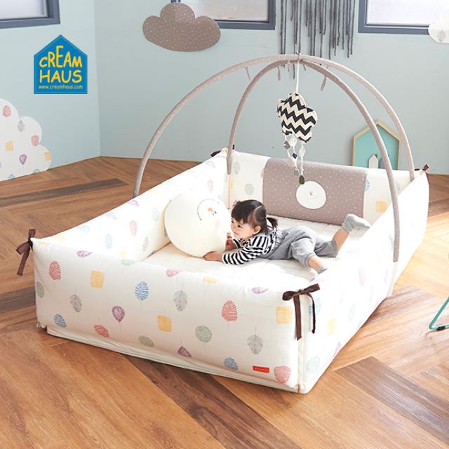 Inua bumper bed vivid Babies Kids Babies Kids Fashion on Carousell