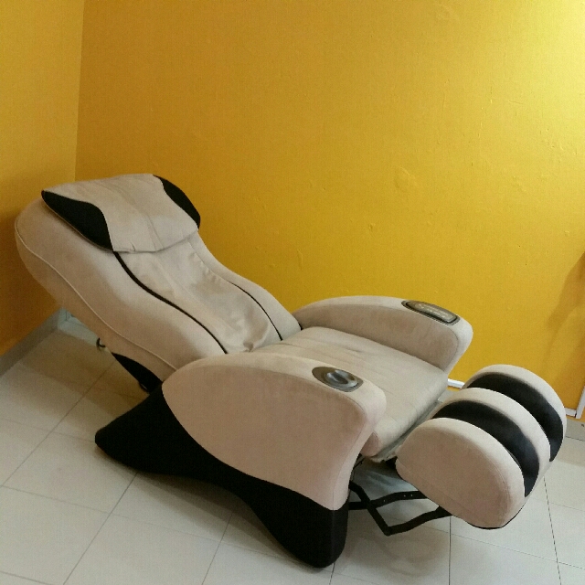 Massage Chair Furniture Others On Carousell