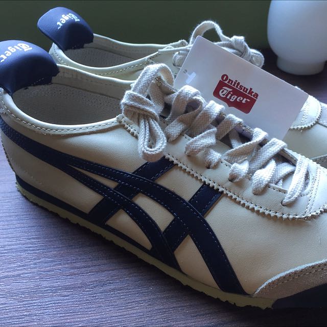 Onitsuka Tiger Shoe (Category: Sneakers) located in Singapore. Submitted by ansonkit (Listing ID 125219169, Image 1). Description: .