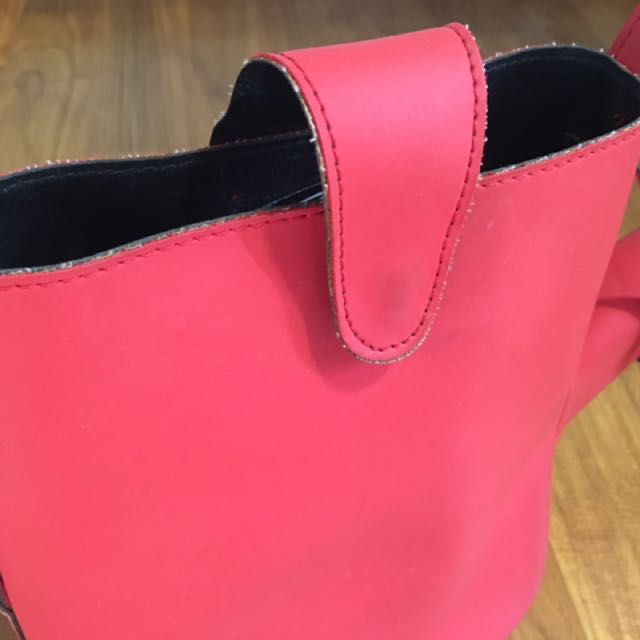 Pylones vintage watering can handbag tote purse, Women's Fashion, Bags