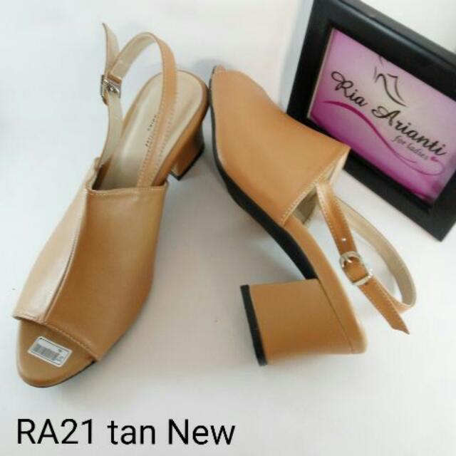 Heels Hak 5 Cm Olshop Fashion Olshop Wanita On Carousell