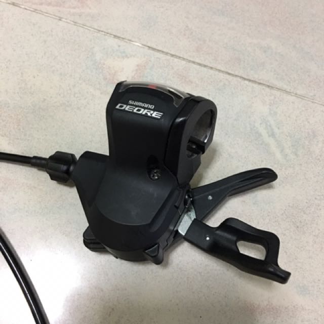 Shimano Deore front deraileur c/w shifter reduced price, Sports