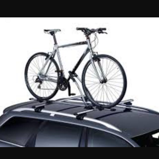 Thule Squarebar with Thule Freerider bicycle rack and Wind deflector for Toyota Wish Car Accessories on Carousell