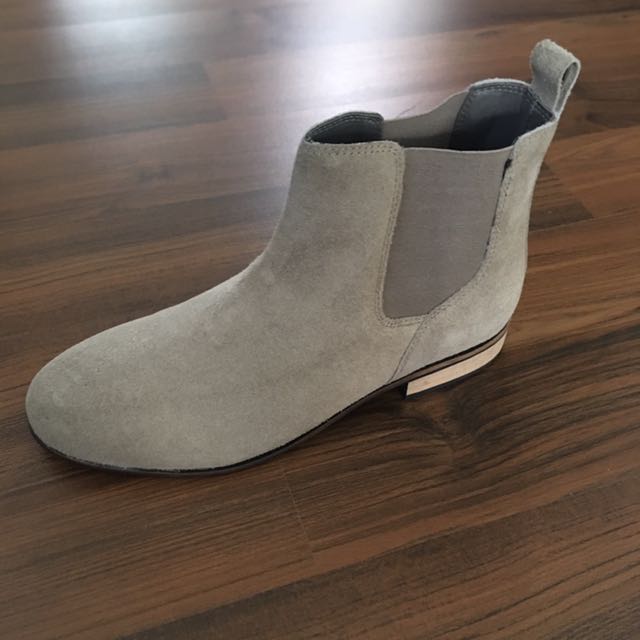 urban chelsea boots