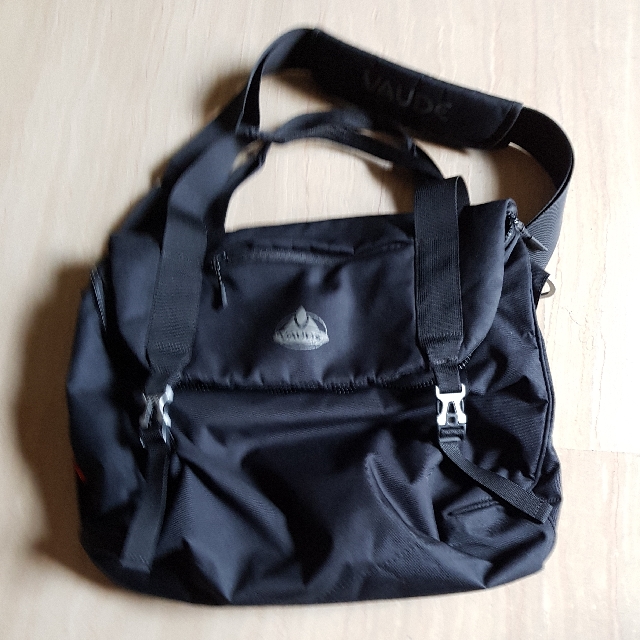 vaude sling bag