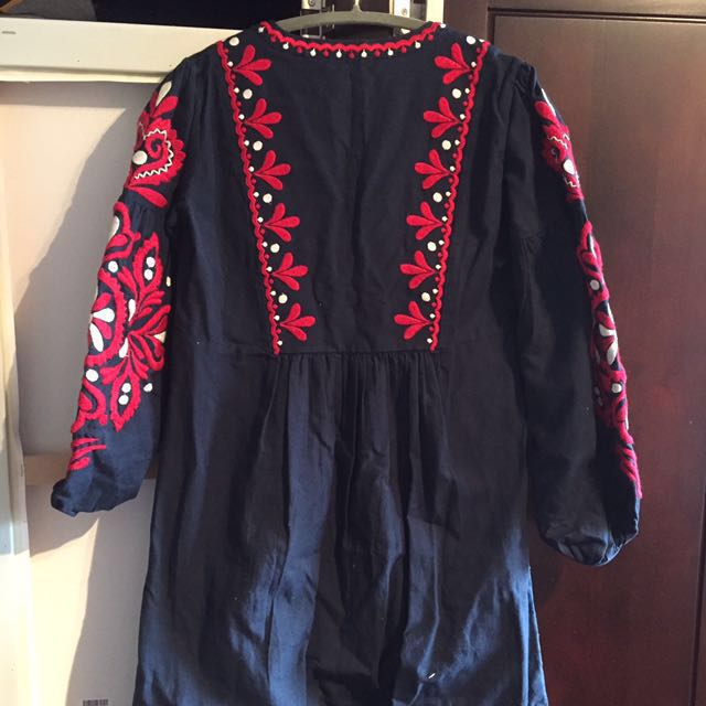 Zara Navy Embroidered Dress, Women's Fashion, Clothes on Carousell