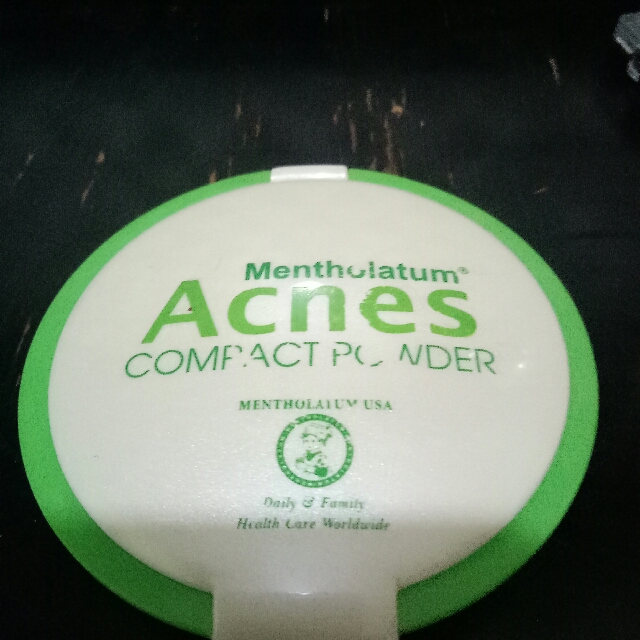 Mentholatum Acnes Compact Powder Review Mentholatum
