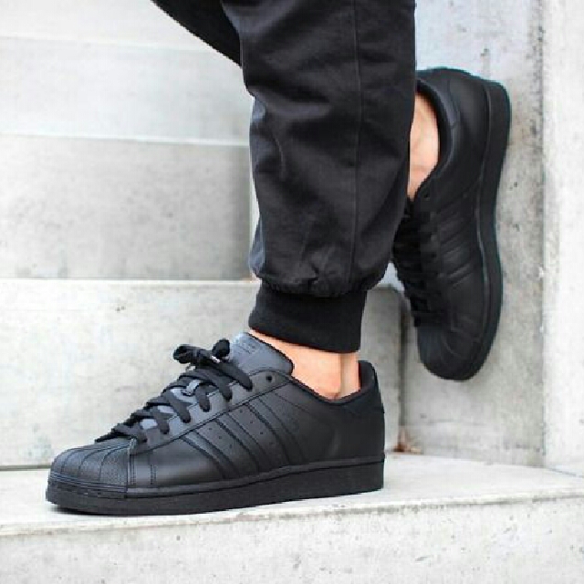 superstar foundation all black style shoes