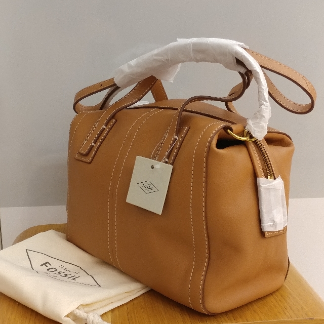 Authentic Fossil Emma Satchel Womens Handbag Women s Fashion Bags Wallets Purses Pouches on Carousell