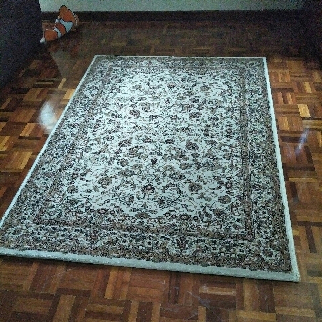 Baryali Carpet Made in Turkey 1.2m x 1.7m, Furniture & Home Living