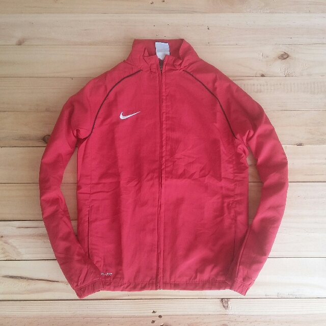 Jaket nike on sale original 2017