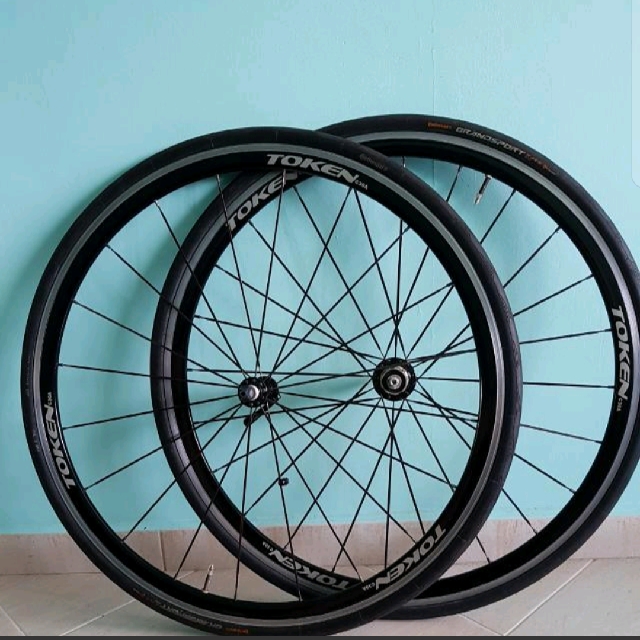 token disc wheelset
