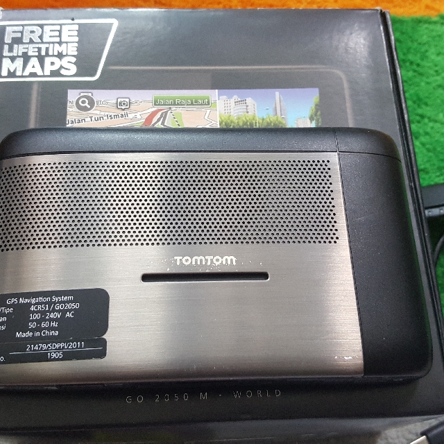 TOMTOM GO 2050M WORLD Lots Of Maps, Car Accessories on Carousell