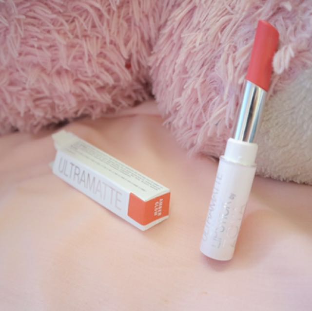 Zoya Ultra Matte Lipstick Shade Amber Glow Kesehatan Kecantikan Rias Wajah Di Carousell