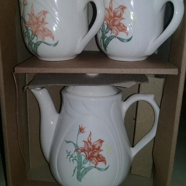 Unduh 810 Gambar Gelas Dan Teko  