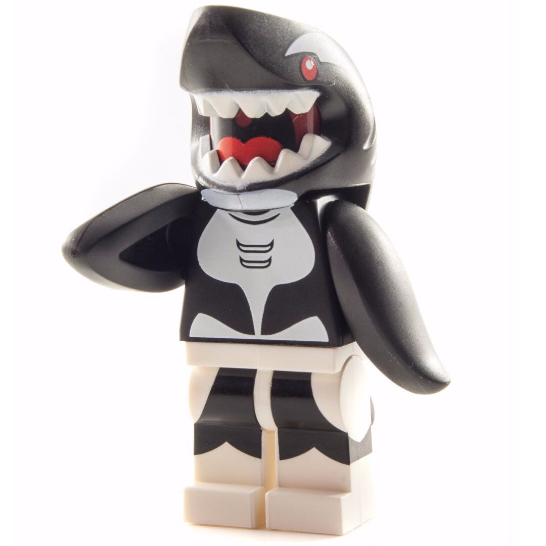 KILLER ORCA SHARK w/unused code GENUINE LEGO Minifigures BATMAN Movie Series 
