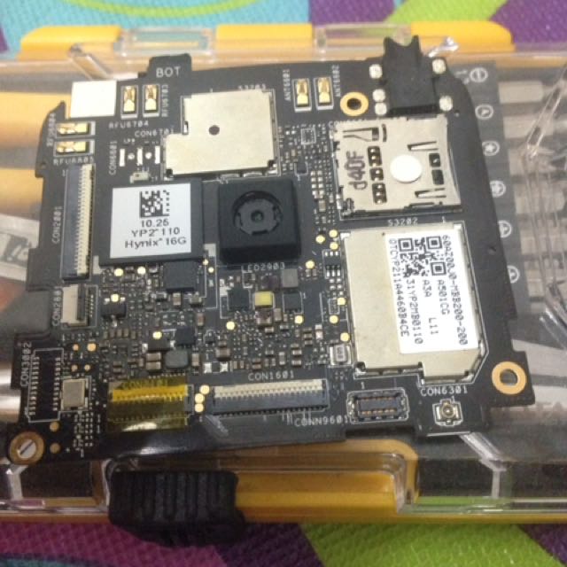 Asus zenfone hotsell 5 motherboard
