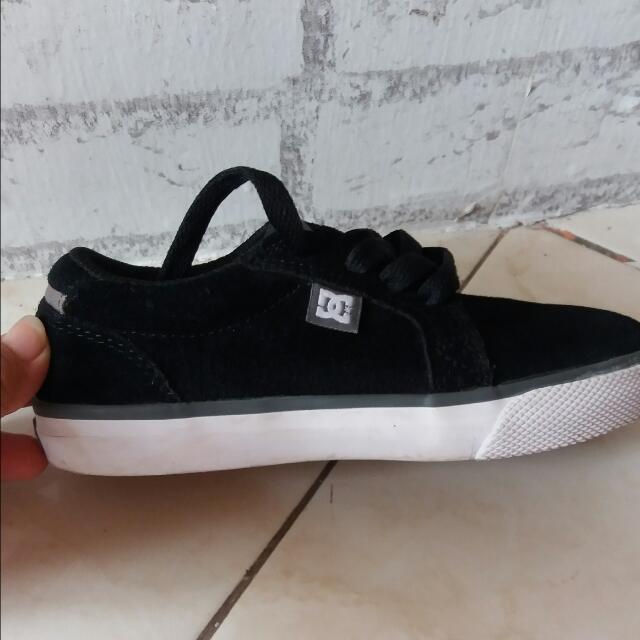 Oriiiiii Shoes Kids Sepatu Anak 29 Dc Ori Usa Babies Kids Boys Apparel On Carousell