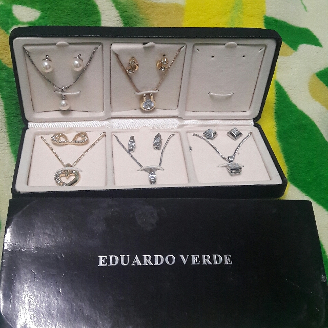 Eduardo verde jewelry set price shop
